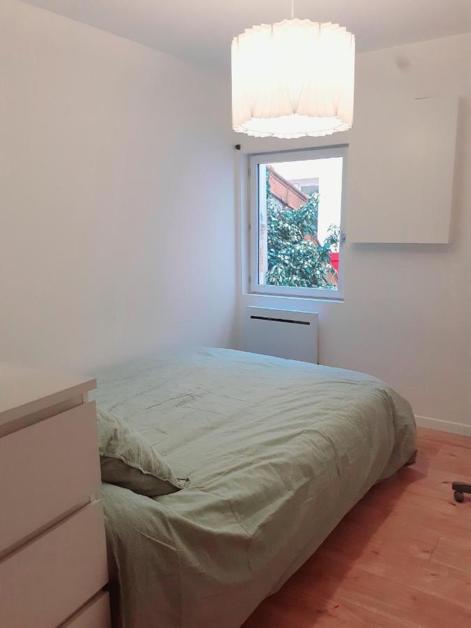 Saint-Germain-En-Laye: Grand Studio En Centre Ville A 2 Minutes Du Rer Ngoại thất bức ảnh