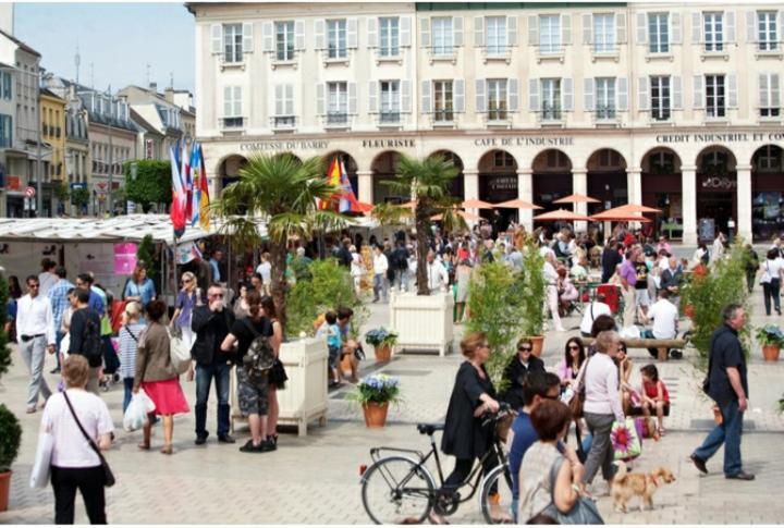 Saint-Germain-En-Laye: Grand Studio En Centre Ville A 2 Minutes Du Rer Ngoại thất bức ảnh